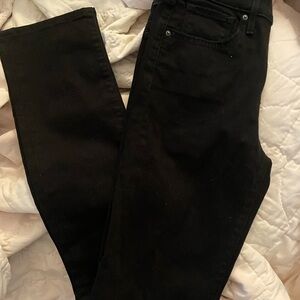 Levi's Women's Straight Leg Jeans in Black